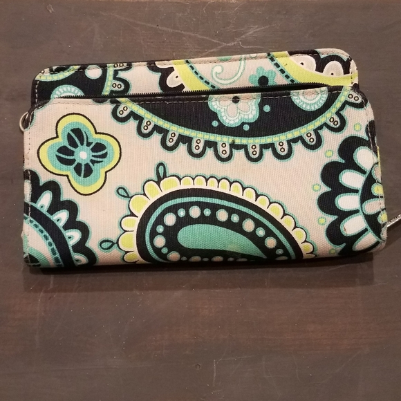 Thirty one - Picture 3 of 3